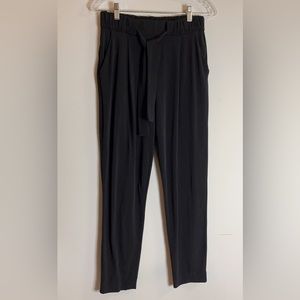 XS, Ankle, Mid Rise, Black Pants